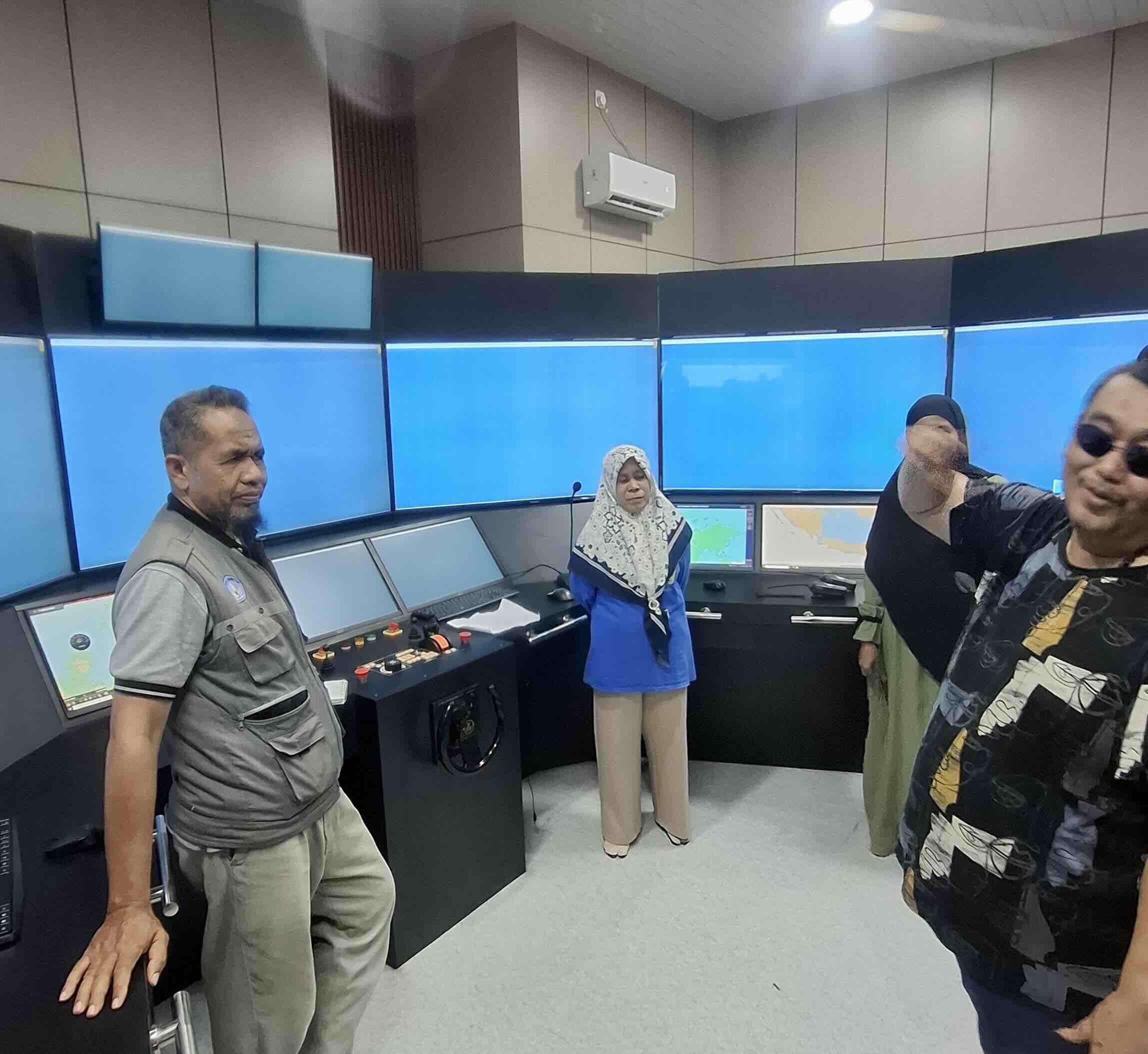 SMK Negeri 7 Kendari Terima Bantuan Alat Simulator Pelayaran